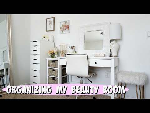 ORGANIZING MY BEAUTY ROOM | Missy Sue