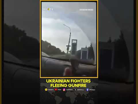 Ukrainian and Russian Social Media Purports to Show Ukrainian Fighters Fleeing Gunfire in Pokrovsk