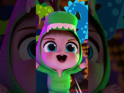 👀 Who’s Hiding in the Halloween Costume? 🧛🧙♀️ #Halloween #littleangel #Fun