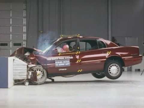 Video Crash Test Buick Avenue Park, 1997 - 2005