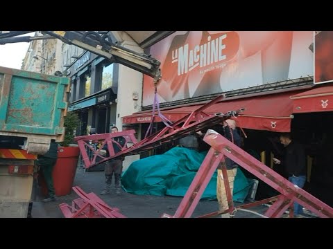 Blades of Paris landmark Moulin Rouge windmill collapse | AFP