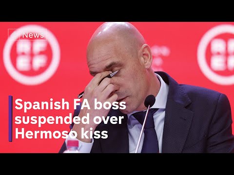 Fifa suspends Spanish FA boss over Jenni Hermoso kiss