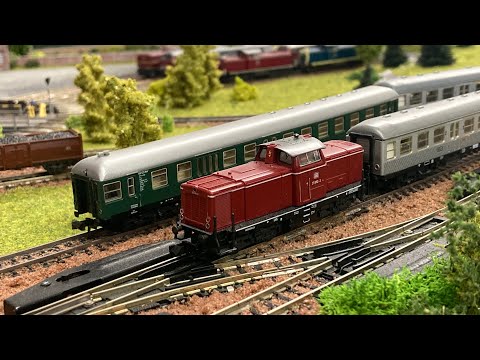 Spur N - Meine V100 mal HINTER dem Zug