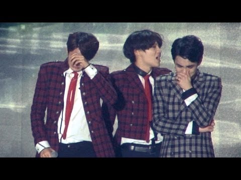 샤이니(SHINee) 울다가 웃다가...Lucifer & Dream Girl 무대