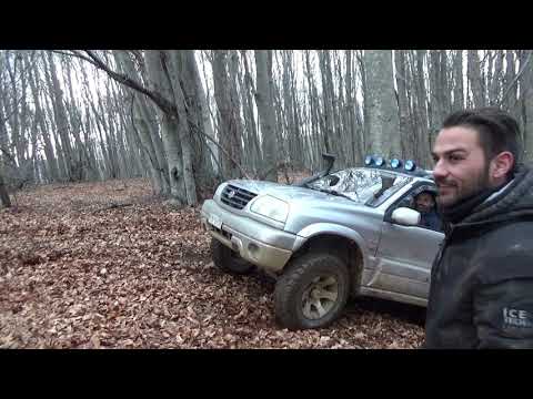 SUZUKI VITARA 2600cc off Roading