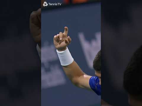 Alcaraz & Tsitsipas DOUBLE Tweener Point 😱