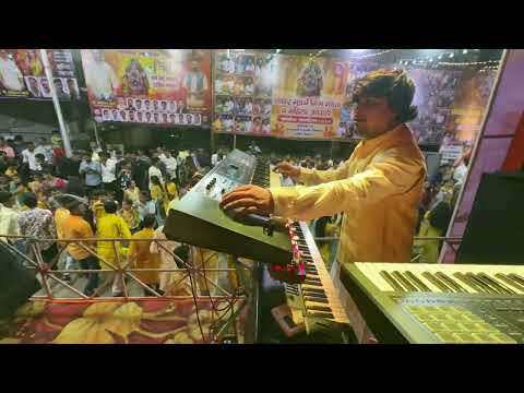 अशी गाणी खूप छान वाटतात ऐकायला || Lovely musical group Navaratri at mhatrewadi 
