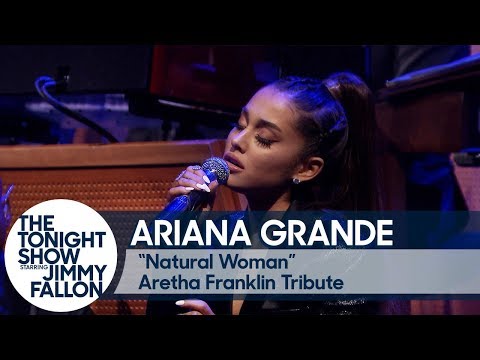 Ariana Grande and The Roots Perform