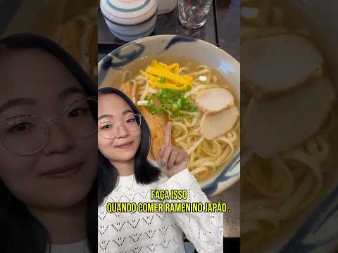 Comer Ramen fazendo barulho?