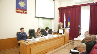 Артёмовские депутаты провели внеочередное заседание Думы.