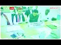 UP Politics : नामांकन से पहले अखिलेश ने शेयर की 20 साल पुरानी तस्वीर| Akhilesh Yadav | Election 2024  - 01:47 min - News - Video