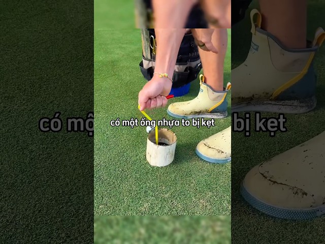 Anh chàng biến một chiếc hố sâu thành hố golf 😳