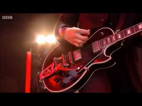 Catfish and the Bottlemen performing Kathleen @ Glastonbury 2016