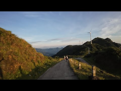 Travel footage of Xinxing Fengche Mountain