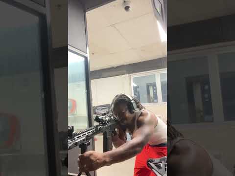 AR 15 range practice at 20 yards #fyp #scope #sight #firearms #bouncingback #more content otw 🔥