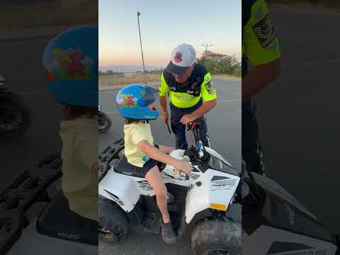 KASKSIZ TRAFİĞE ÇIKMAYALIM 👍 #jandarma #kask #salihli #drift