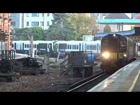 444031 & 444016 arriving into Bournemouth, SWML (12/11/22)
