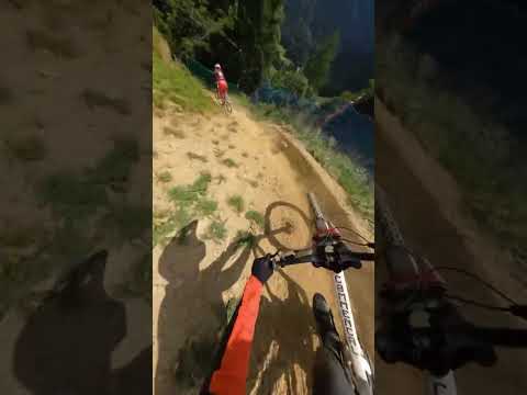 @AntoniVilloni chasing Lisa Baumann down Champery World Champs track! @AntoniVilloni chasing Lisa Baumann down Champery World Champs track!