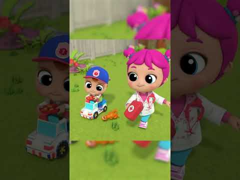 助けて！ちびっこお医者さん 👩‍⚕️🩺 #shorts #お医者さん #子ども