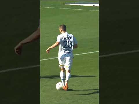 Dribble + finition = BANGER 🔥​ #ligue1 #football #sport #foot #sports #soccer #ligue1mcdonalds