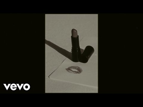 Rocco Hunt - NON È GIUSTO, NON VALE (Official Visual Video) ft. Le-one