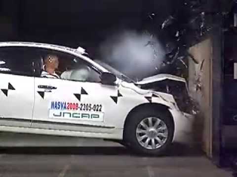 Видео краш-теста Nissan Teana с 2008 года
