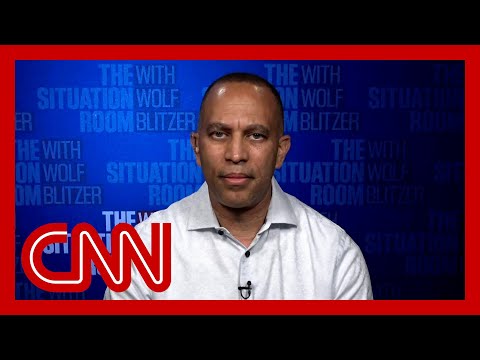 'Out of his mind’: Jeffries responds to Gov. Abbott’s threats