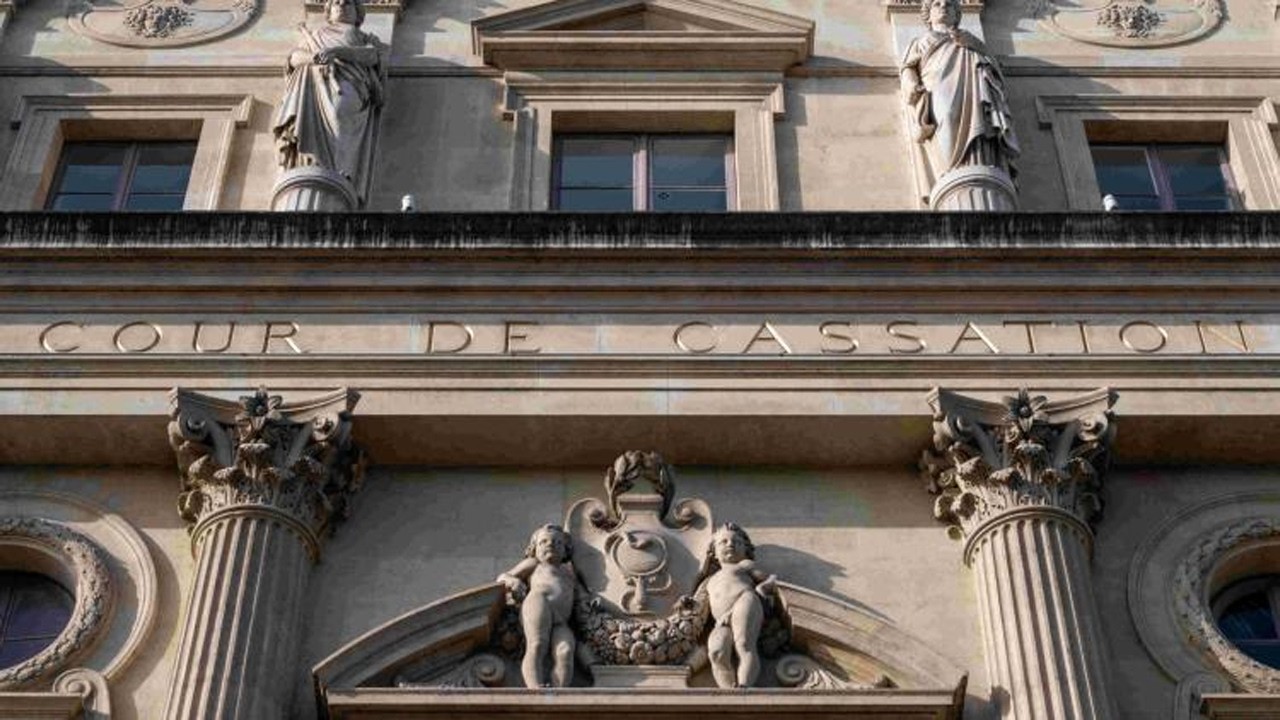 Marine le Pen : la Cour de cassation fera "tout" pour rendre sa décision avant la présidentielle