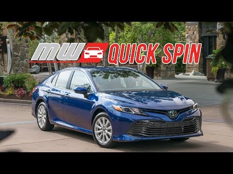 2018 Toyota Camry Hybrid | Quick Spin