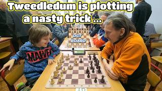 German Yunker (1816) | Tweedledum | - Igor Kiselev (1630) - Blitz