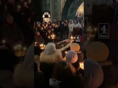 Mourners gather for Navalny funeral