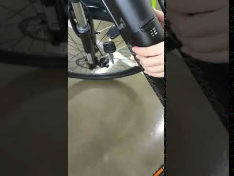 10s to Remove the Battery from the e-Bike