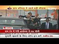PM Modi Ayodhya Visit: Ayodhya में PM Modi का Road Show, झलक पाने के लिए उमड़ी भीड़  - 09:06 min - News - Video