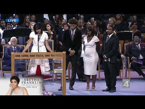 Aretha Franklin's grandchildren, niece, nephew speak at funeral service