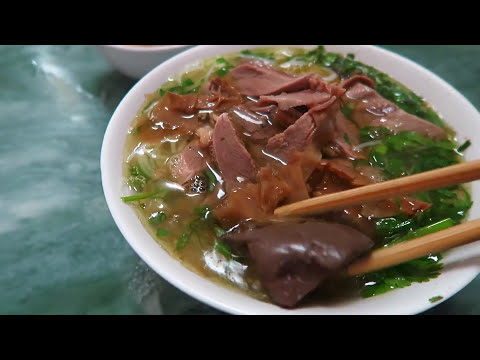 Bun Ngan Goose Noodles Lunch Lady in Hanoi Vietnam is a Master Chef - Youtube Downloader Free