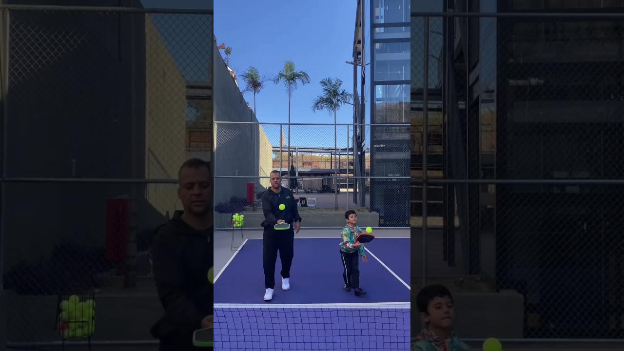 3 exercícios de coordenação motora para fazer com crianças em uma aula de pickleball. #pickleballbh