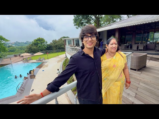 Shadi K liye Resort Dekhne Aagye 😍