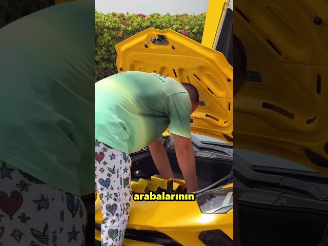 Golden Boy Altınlarını Herkesle Paylaşıyor 🤩