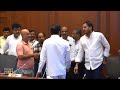 Pune Porsche Case: CM Eknath Shinde gave a cheque of Rs 10 lakhs to the victims family | News9  - 02:43 min - News - Video