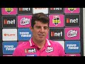Sydney Sixers captain Moises Henriques spoke to media after arriving in Coffs Harbour  - 05:42 min - News - Video