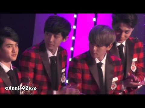 140123 44 EXO 엑소 Baekhyun D.O Kai crying @ Seoul Music Awards 2014 서울가요대상 artists seat 受賞 speech