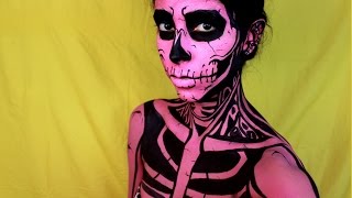 Easy   Halloween Makeup: Pop Art Skull