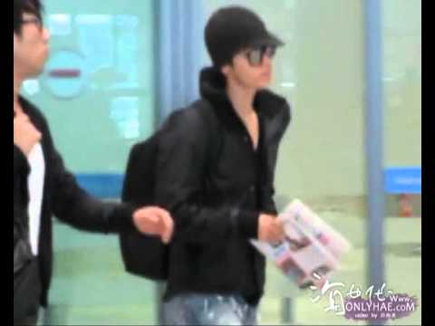 fancam 101018 Incheon Airport - Leeteuk & Donghae (donghae focus)