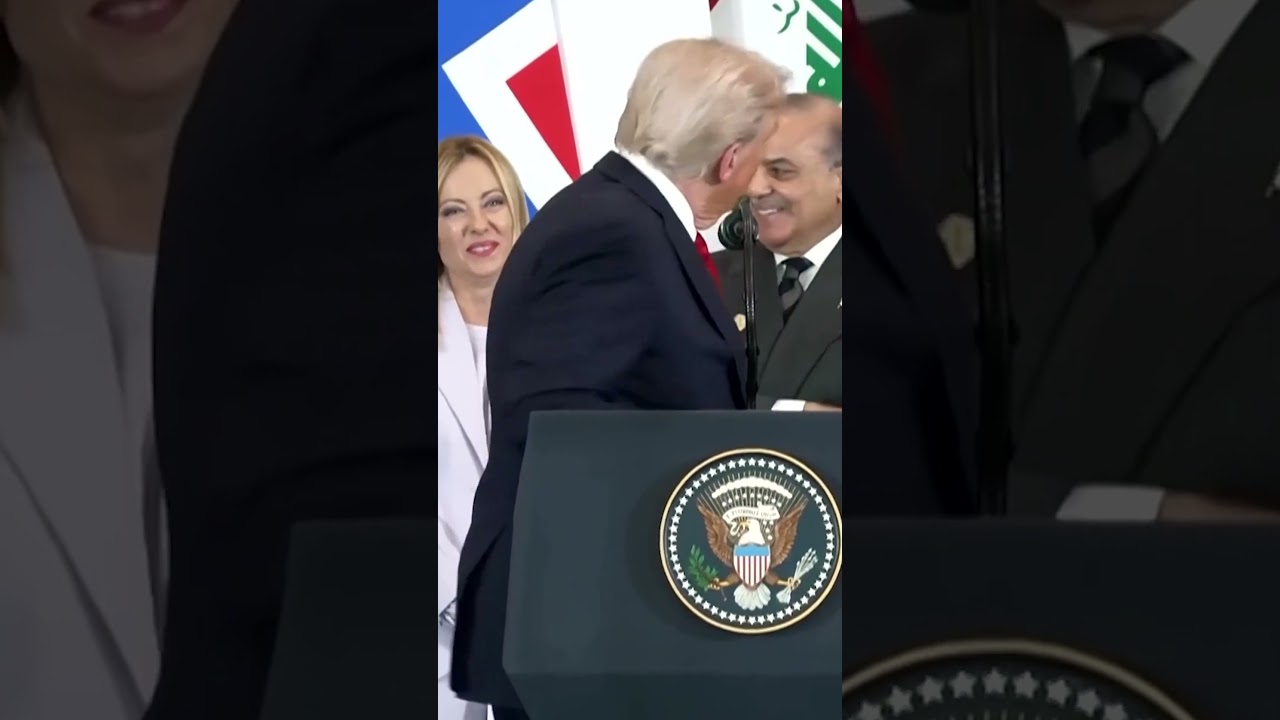 Trumps Friedensgipfel und Melonis Blick | DER SPIEGEL Shorts