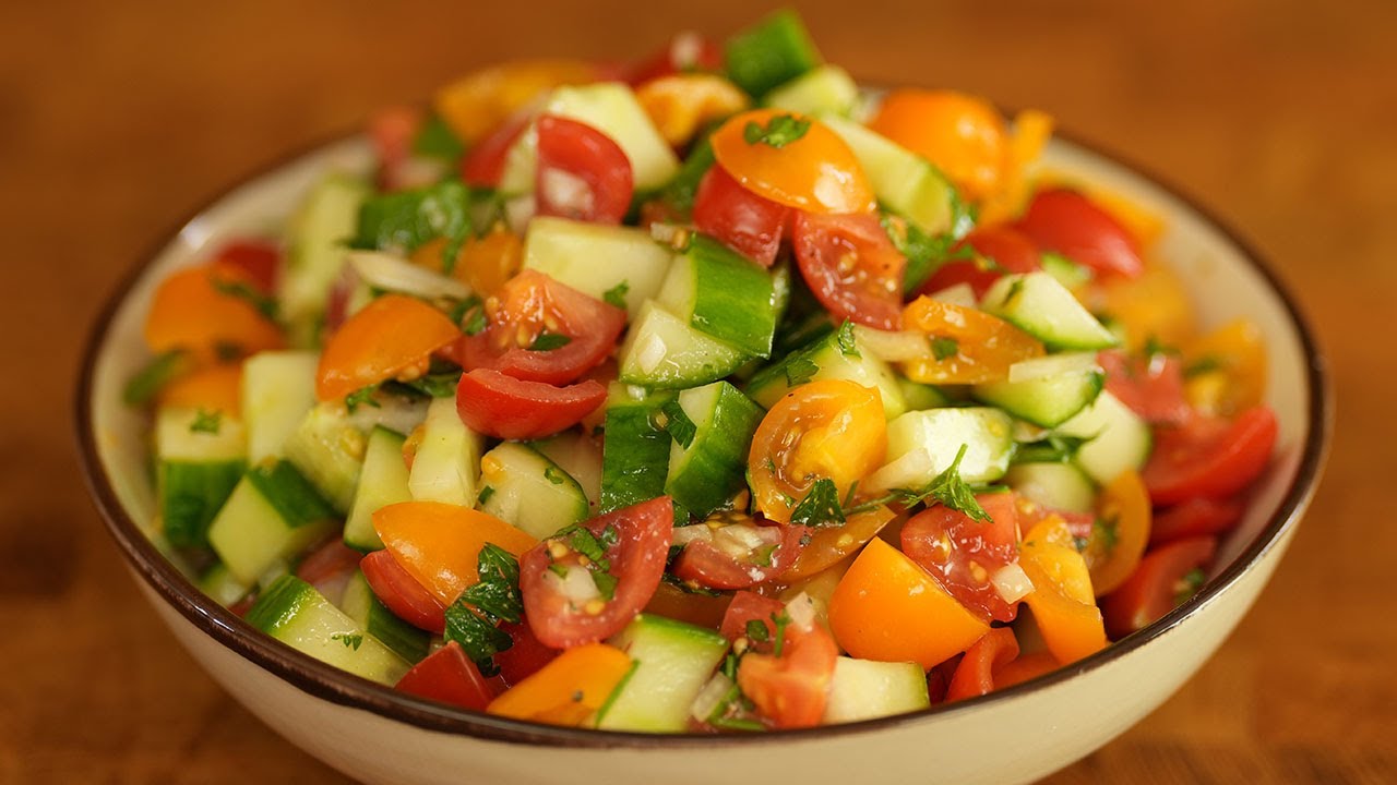 Tomato and Cucumber Salad – So Good Even the Mountains Will Turn Green