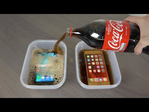 Што ќе се случи ако потопите iPhone 6S Plus и Samsung Galaxy S7 Edge во Кока Кола и ги ставите во замрзнувач 9 часа?