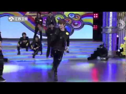 SHINee - Funny Live Dance & Vocal Performances (SHINee Vid #3 of 12)