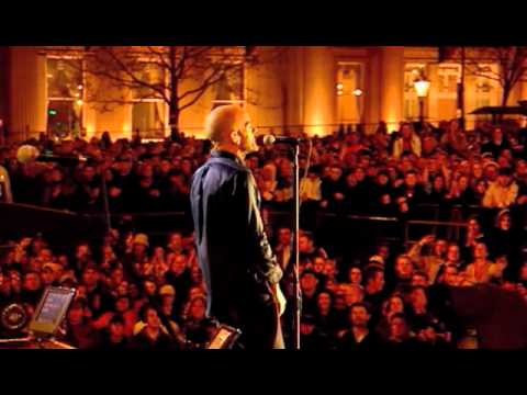 Losing My Religion (Live At The Point Depot, Dublin, Ireland / 2005)