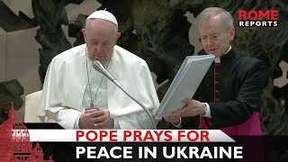 Pope Francis prays to prevent war in Ukraine