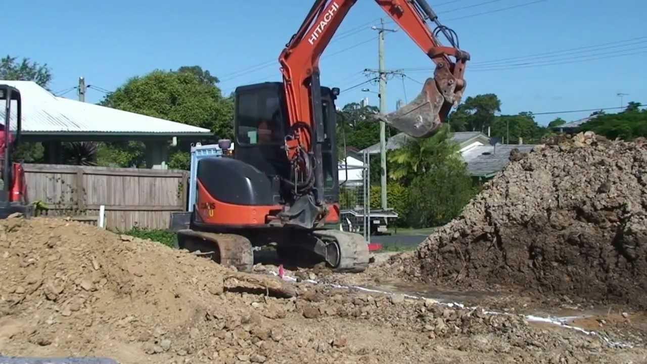 Hitachi Excavator (no.1) Koolat Safety - YouTube